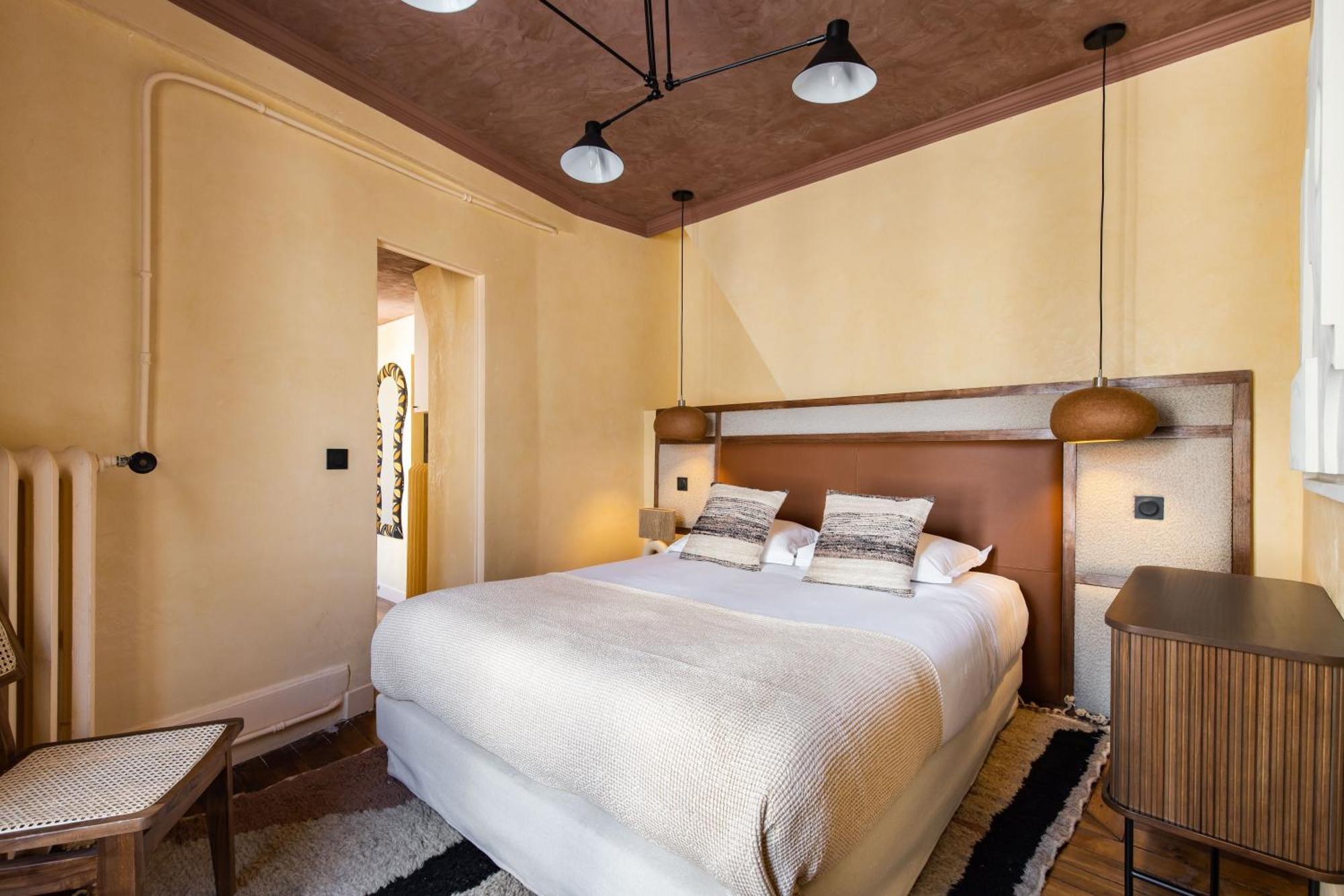 Nochichi Collections - Grands Boulevards Apartment